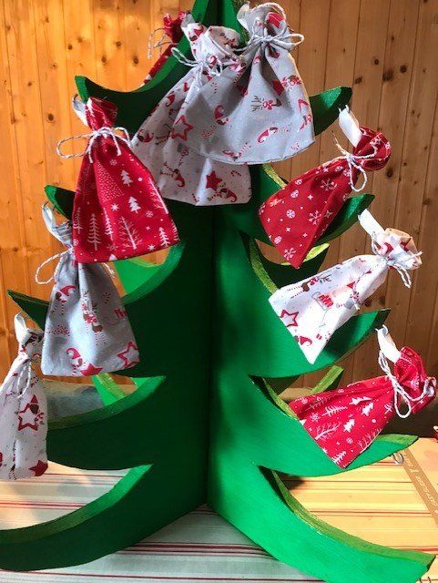Toutes les décorations: Weihnachtsbaum aus Holz – Neuf (Voir description) à Schmerikon par Busskirch1 4