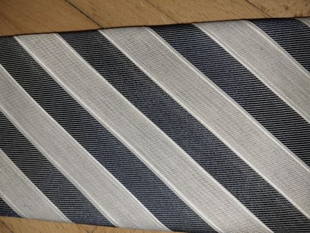 Luca D’Alteri Krawatte Made in Italy Grau/Weiss gestreift