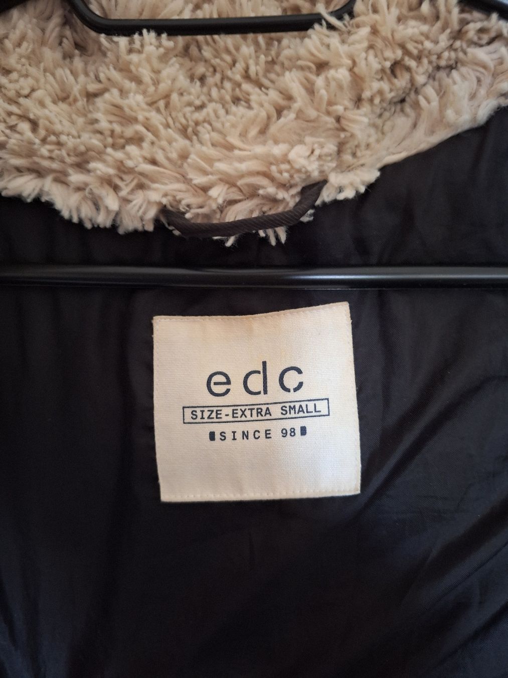 Esprit Giacche: Braune Winterjacke mit Teddyfell, edc, Grösse XS – Usato da Sursee venduto da Schuepbi 4
