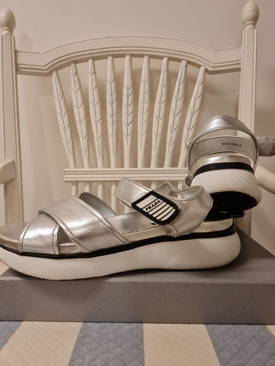 sandali prada nomad
