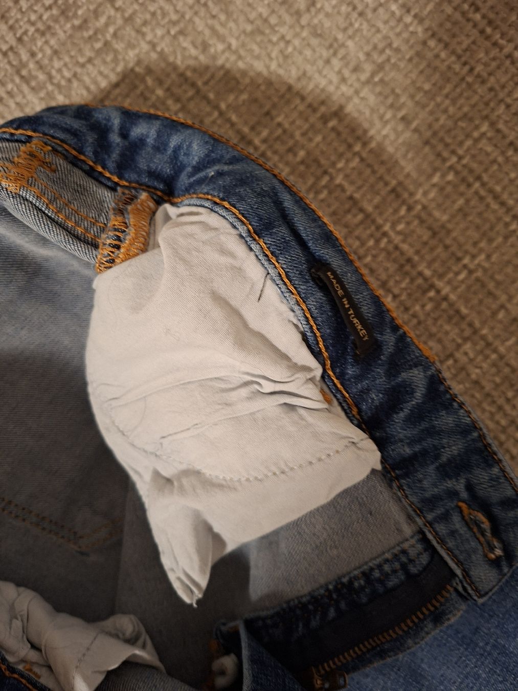 Jeans: Massimo Dutti Jeans - Excellent Condition - Size 38 – Usato da Zürich venduto da oli_p8cc 2