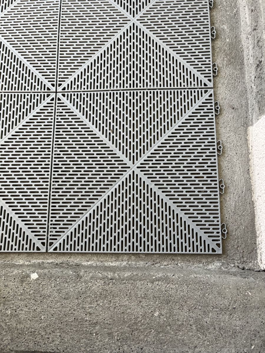 Rivestimenti per pavimenti: Balkon Bodenplatten Anthrazit 36 Stueck wenig gebraucht – Nuovo (secondo la descrizione) da Rüfenacht venduto da lilly_67