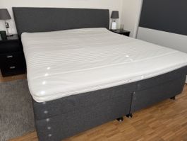 Boxspringbett, dunkelgrau, in 8047 Zürich abzuholen!