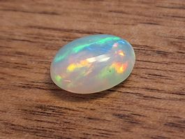 Natürlicher Welo Opal Cabochon Äthiopien ca. 2.5 ct.