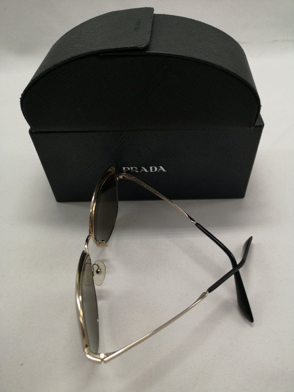 Prada Occhiali & Lenti: PRADA Originales / Luxe - Qualité - Elégance ! – Usato da Bulle venduto da italicum 2