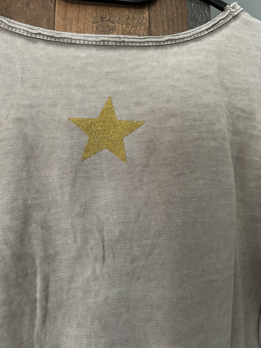 T-shirt: Langarmshirt mit Stern  – Nuovo (secondo la descrizione) da Beringen venduto da Sternli650 2