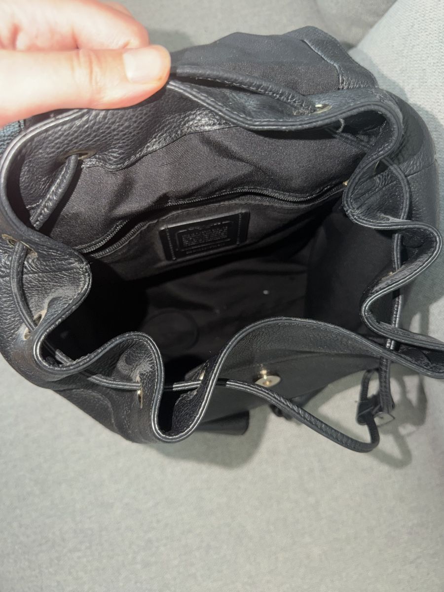 Coach Zaini: Coach Leder-Rucksack Schwarz – Usato da Thalwil venduto da onurco 3
