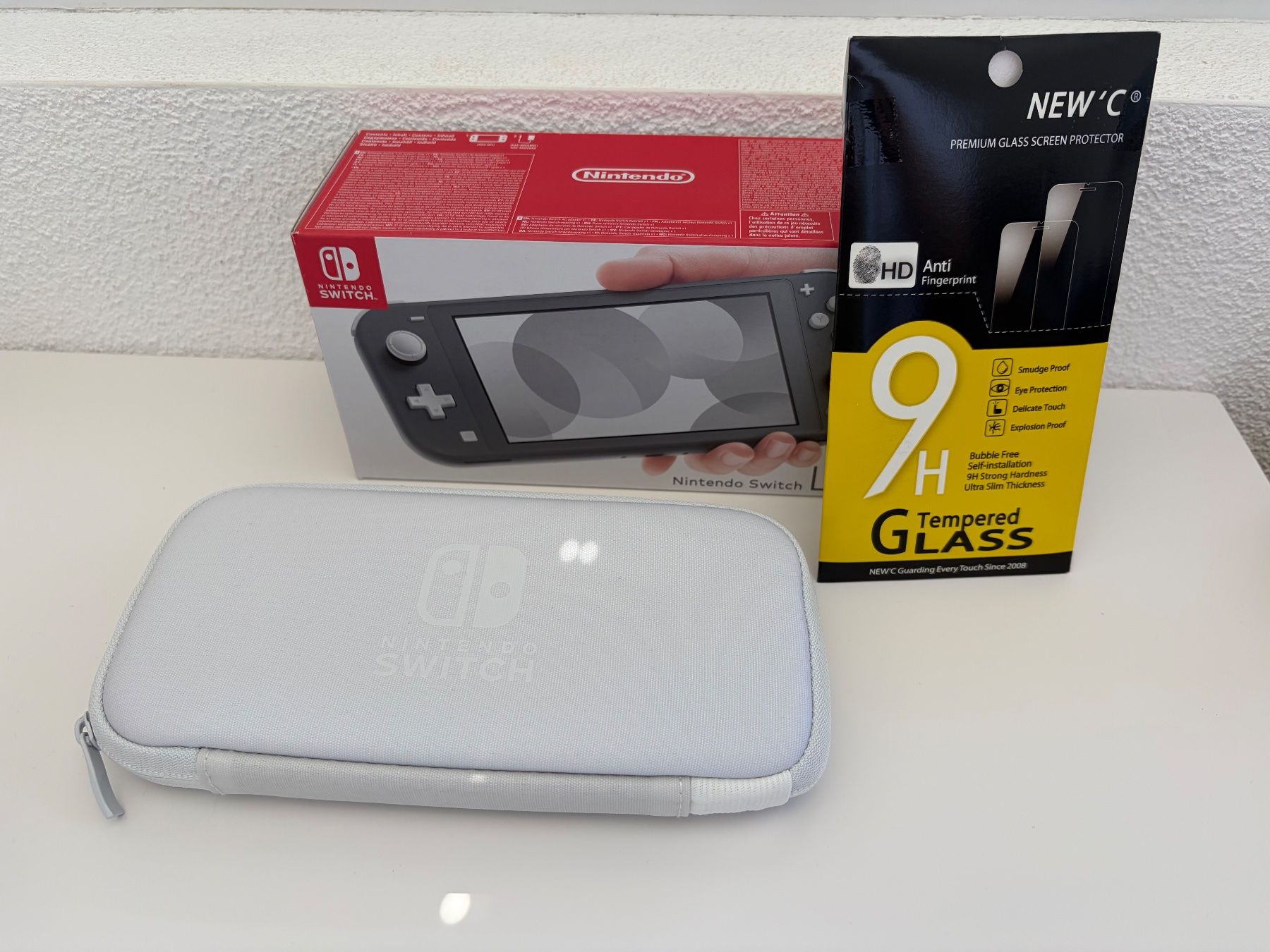 Nintendo Consoles: Nintendo Switch Lite Grau/Schwarz – Neuf (Voir description) à Reinach AG par mali.kes 2