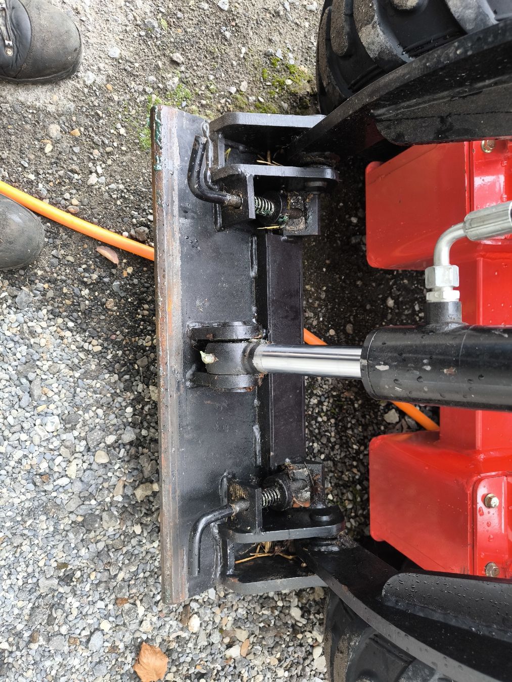 Hoflader: Mini Kompaktlader Hoflader Radlader Skid Steer Loader HT320 – Neu (gemäss Beschreibung) aus Geiss von Fiatagri_power 2