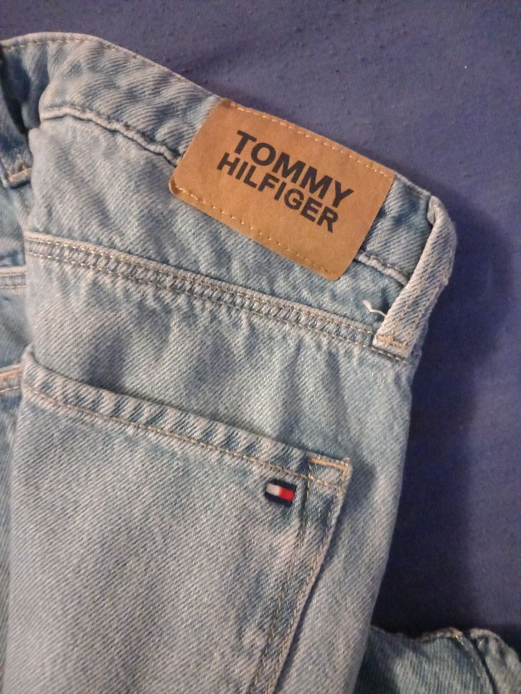 Tommy Hilfiger Hosen: Jean Tommy Hilfiger, taille 164 garçon – Gebraucht aus Salavaux von PrimeDealsCH 2
