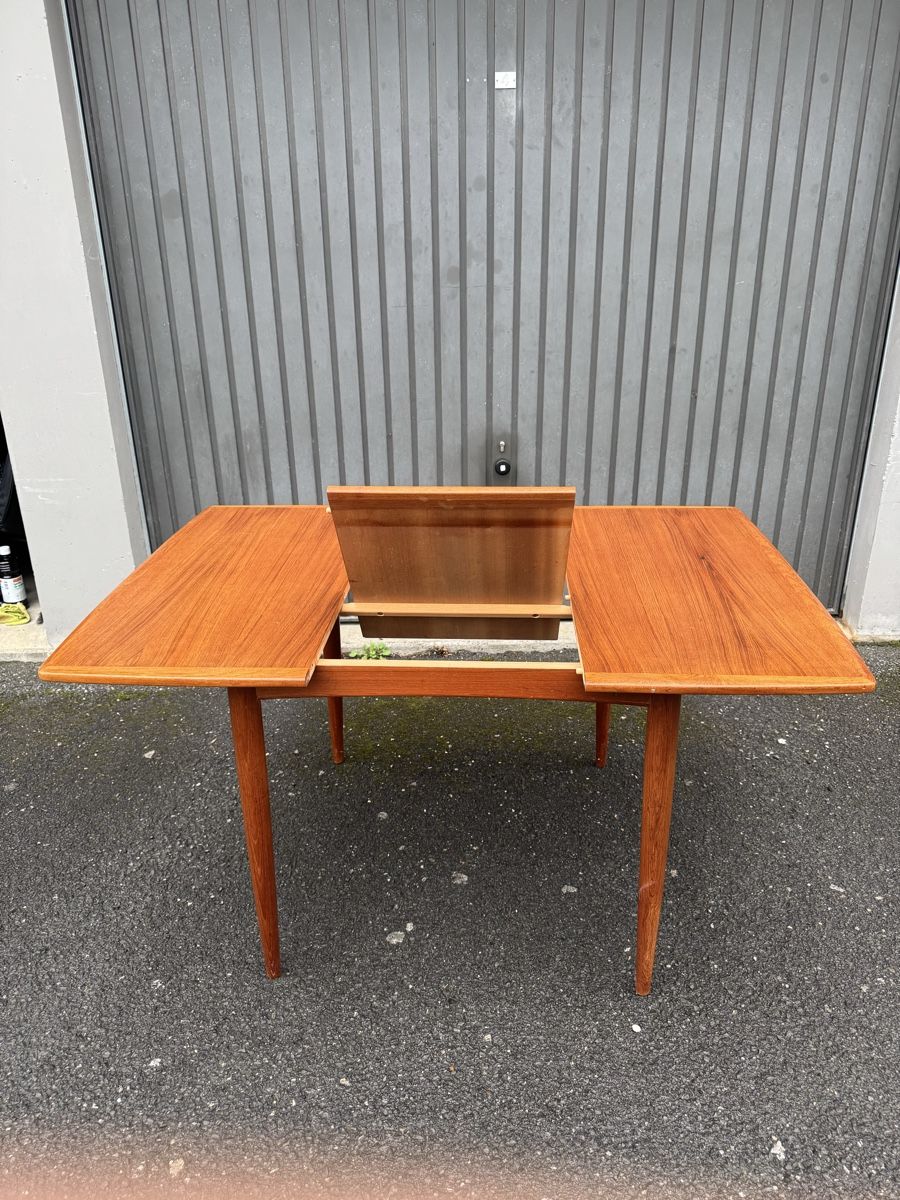 Tables: Table à manger en teck  – D'occasion à Yverdon-les-Bains par azi_2g8g 9