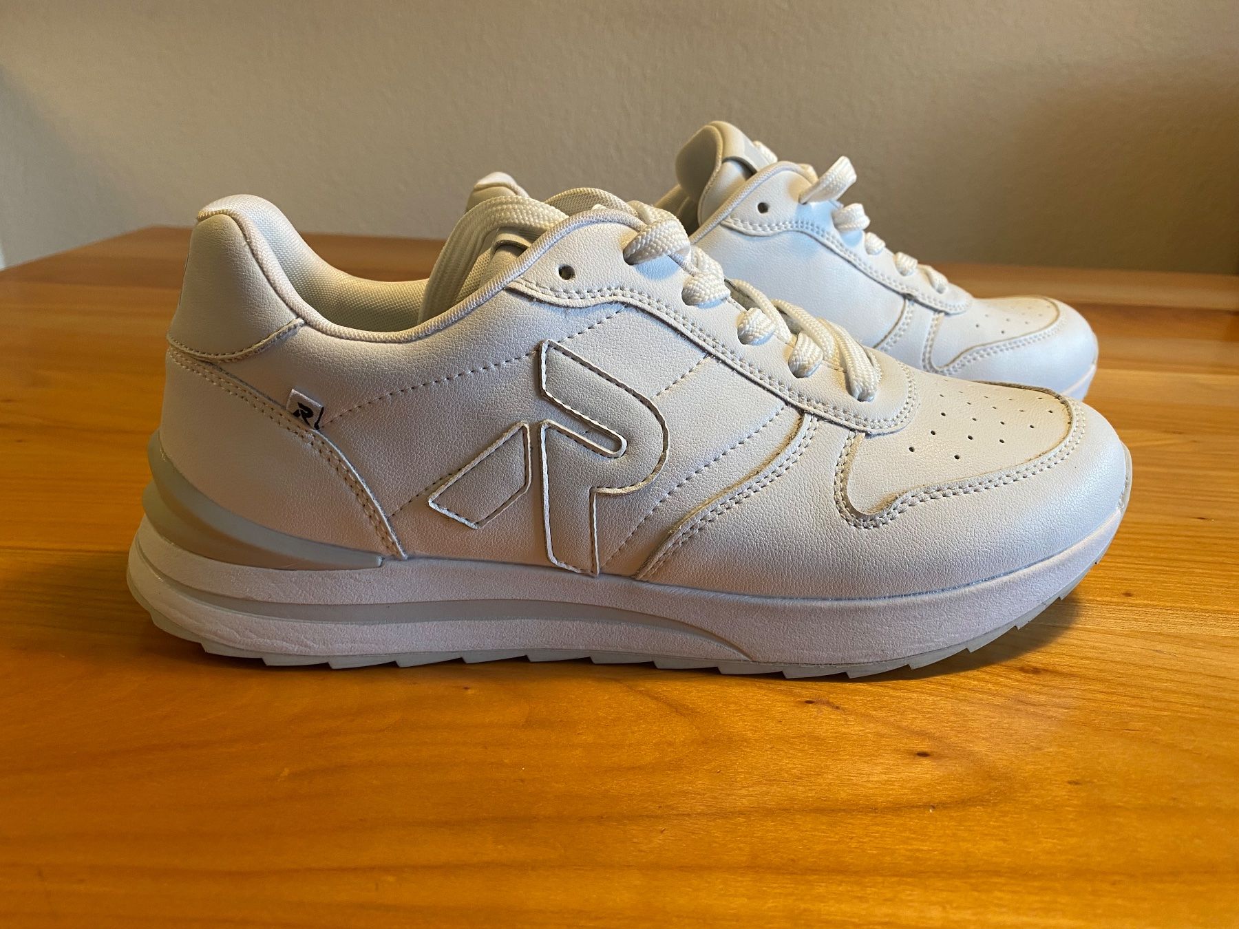 Scarpe da donna: Freizeitschuh Gr. 41 – Usato da Rapperswil SG venduto da Hubeli