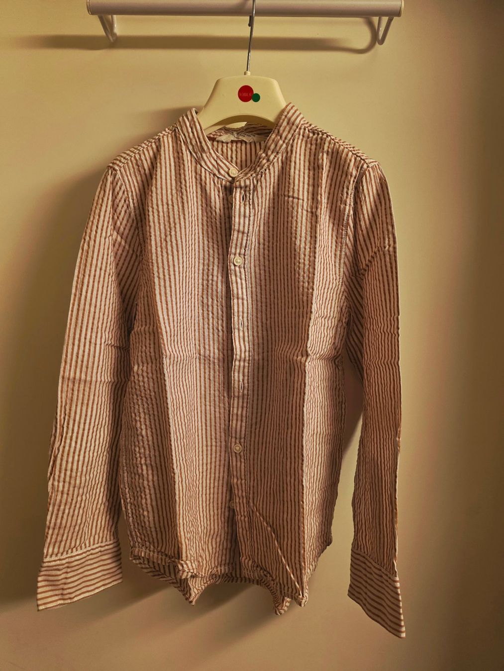 H&M Chemises, T-shirts & Polos: Leichtes Sommerhemd Gr. 134 – Neuf (Voir description) à Zürich par Pemberleys