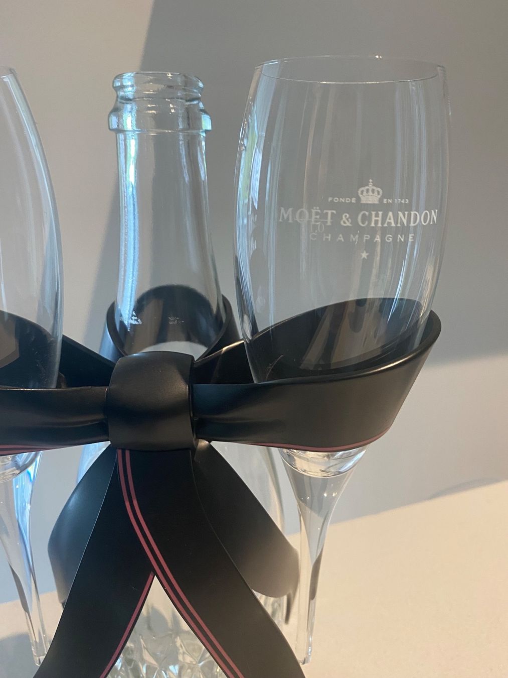 Bicchieri: Moet Chandon Tie for Two – Nuovo (secondo la descrizione) da Luzern venduto da syspy 1