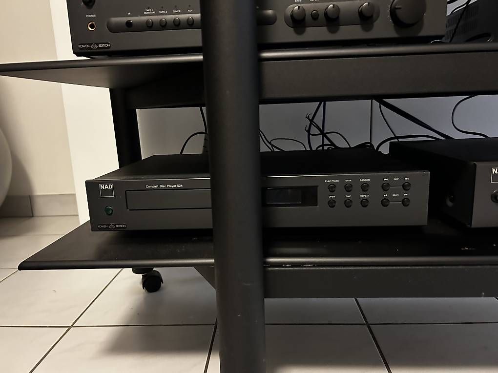 Mobili TV: Stereo & TV rack – Usato da Bogis-Bossey venduto da jhenckaerts 2