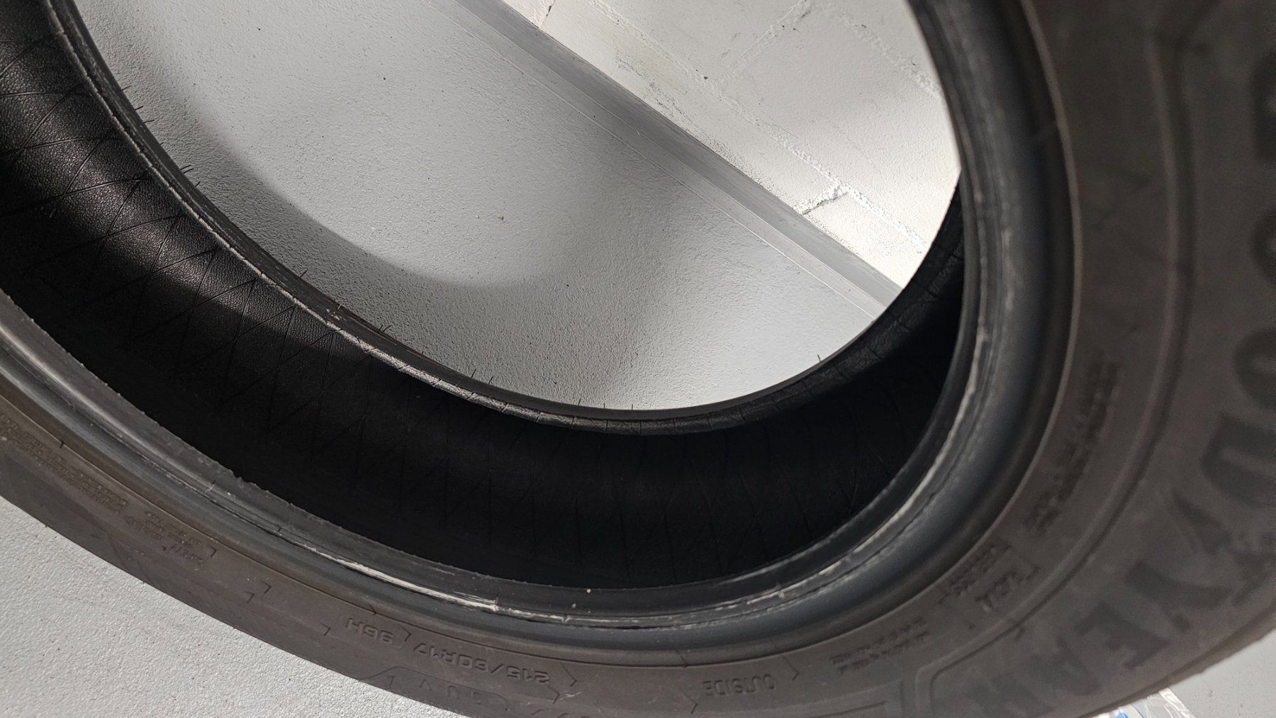 Goodyear Pneumatici & Ruote complete: 4 x Goodyear EfficientGrip 2 SUV 215/60 R17 96H – Nuovo (secondo la descrizione) da Küssnacht am Rigi venduto da delanyc 2