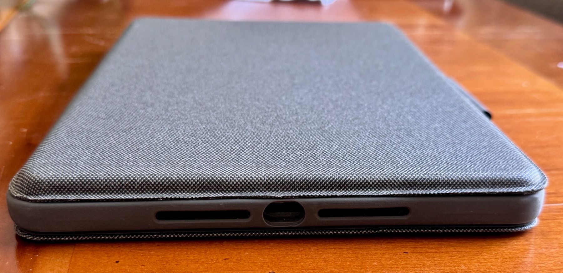 Logitech Tastaturen: Logitech Combo Touch + Crayon Bundle – iPad 7./8./9. Generat – Gebraucht aus Luzern von roe_5wgj 6