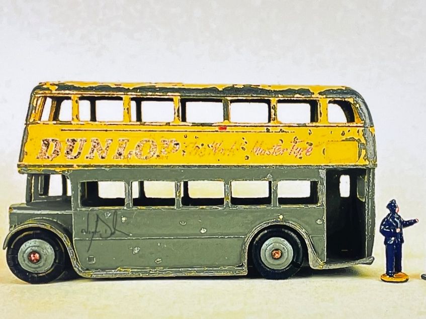 Foto & Immagini: Poster print - bus queue – Nuovo (secondo la descrizione) da Genthod venduto da lightyear63 2