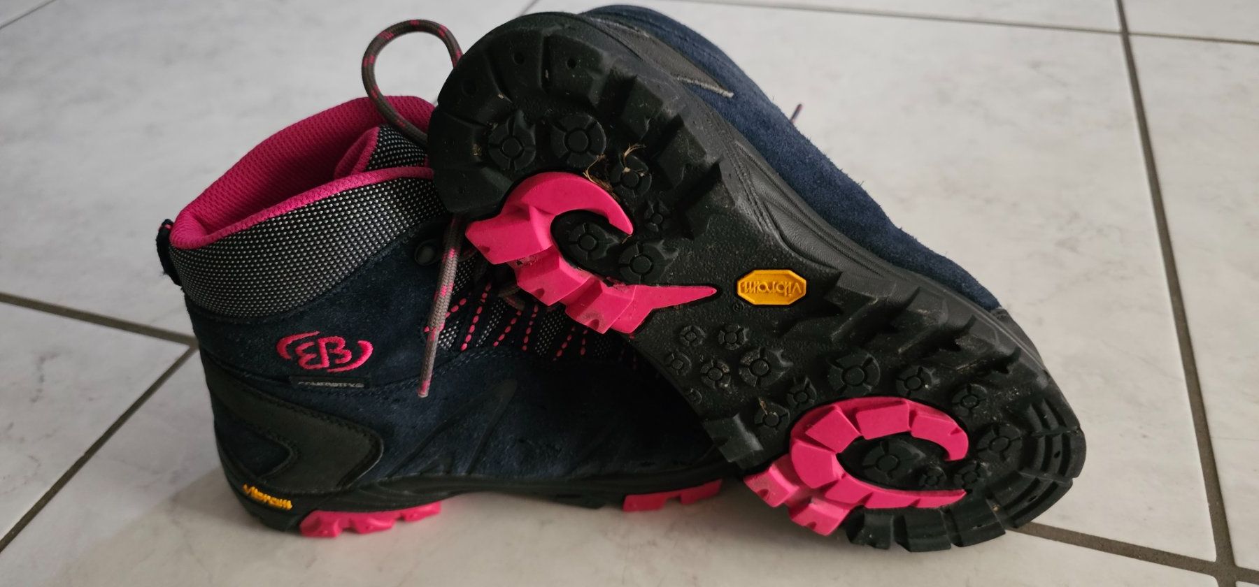 Vibram Chaussures femmes: Wanderschuhe Gr.37./ vibram – D'occasion à Geuensee par jes_9xyk 1