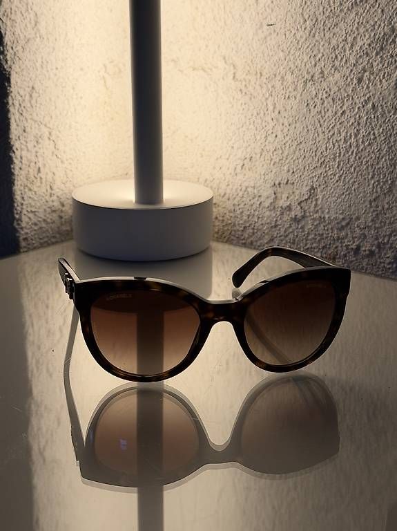 Brillen & Gläser: Chanel Sonnenbrille – Gebraucht aus Erlinsbach SO von VWV1