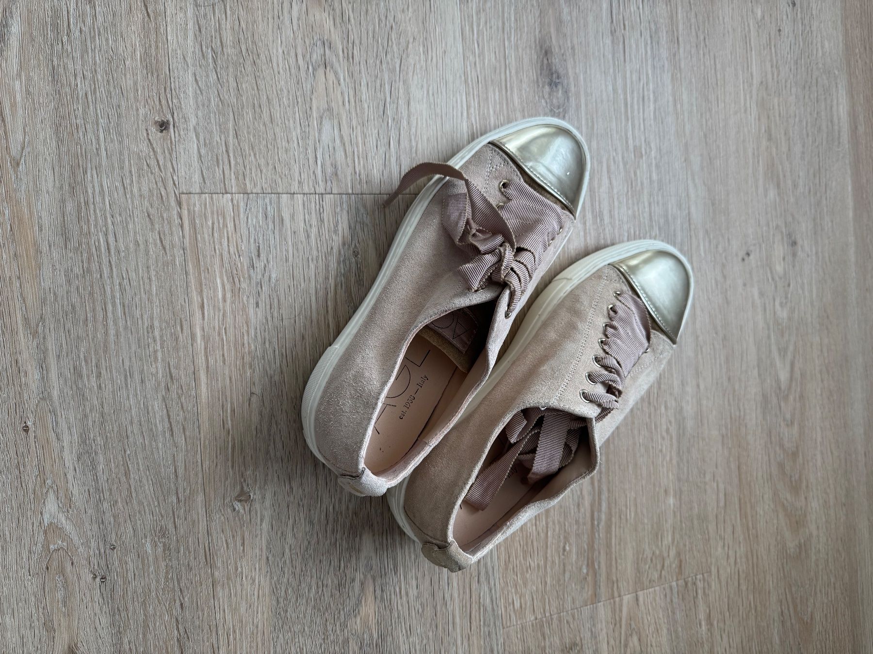 AGL Scarpe da donna: Agl sneaker – Usato da Eschlikon TG venduto da Didi2007_ 1