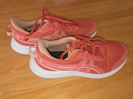 Baskets ASICS avec semelle claire - pointure 38