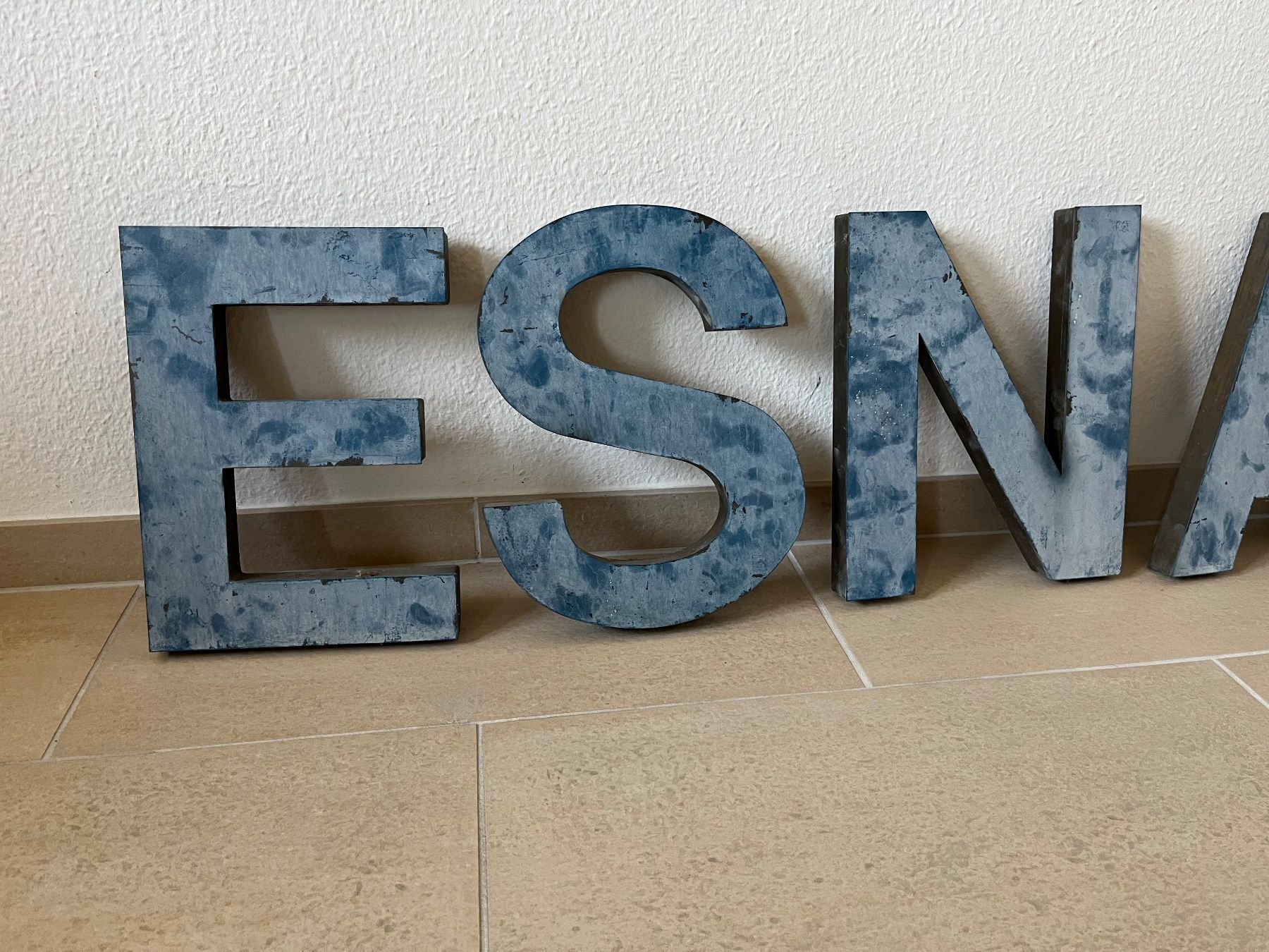Tutte le decorazioni: Buchstaben – Usato da Kilchberg ZH venduto da hisli 1