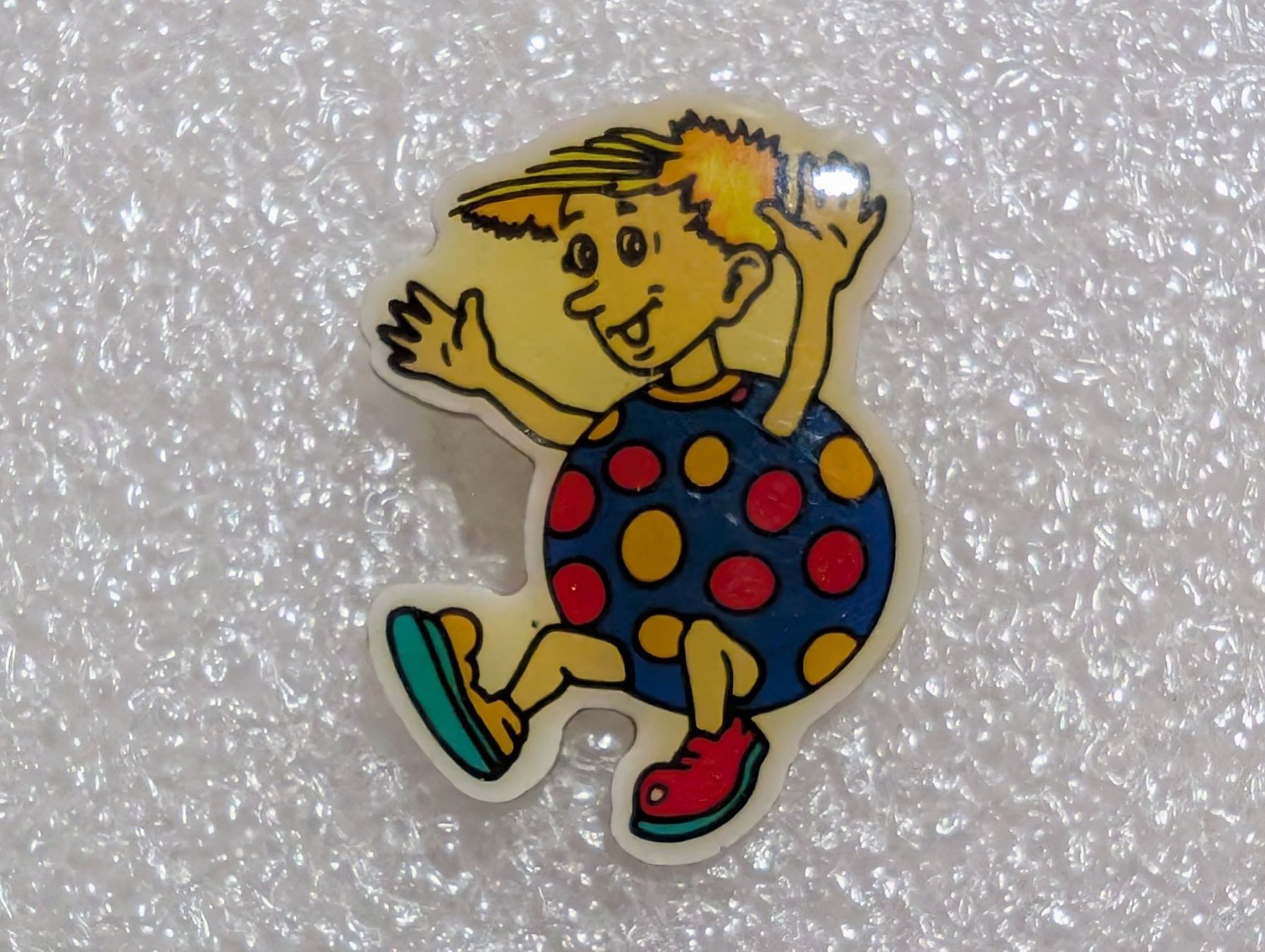 Plaketten & Abzeichen: Ansteckpin 254: Junge – Gebraucht aus Oppligen von Pin-Fall-Shop
