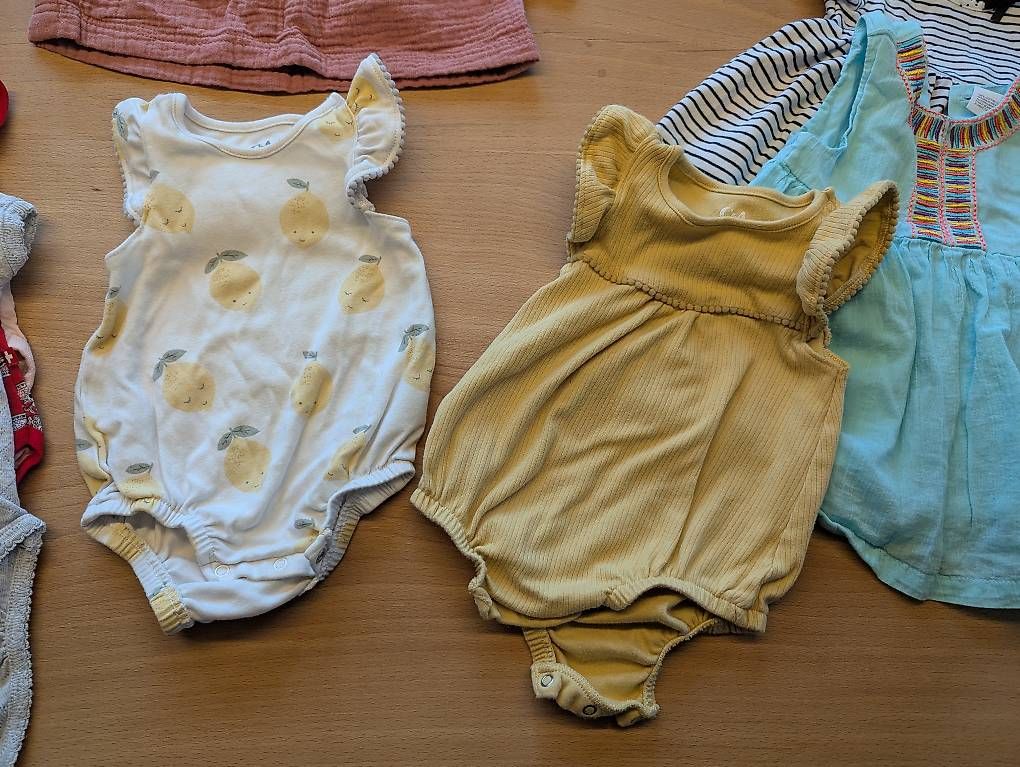 Lotti & Set di vestiti: Baby Kleiderset Grösse 62/ 68 – Usato da Aristau venduto da mel_lh67 1