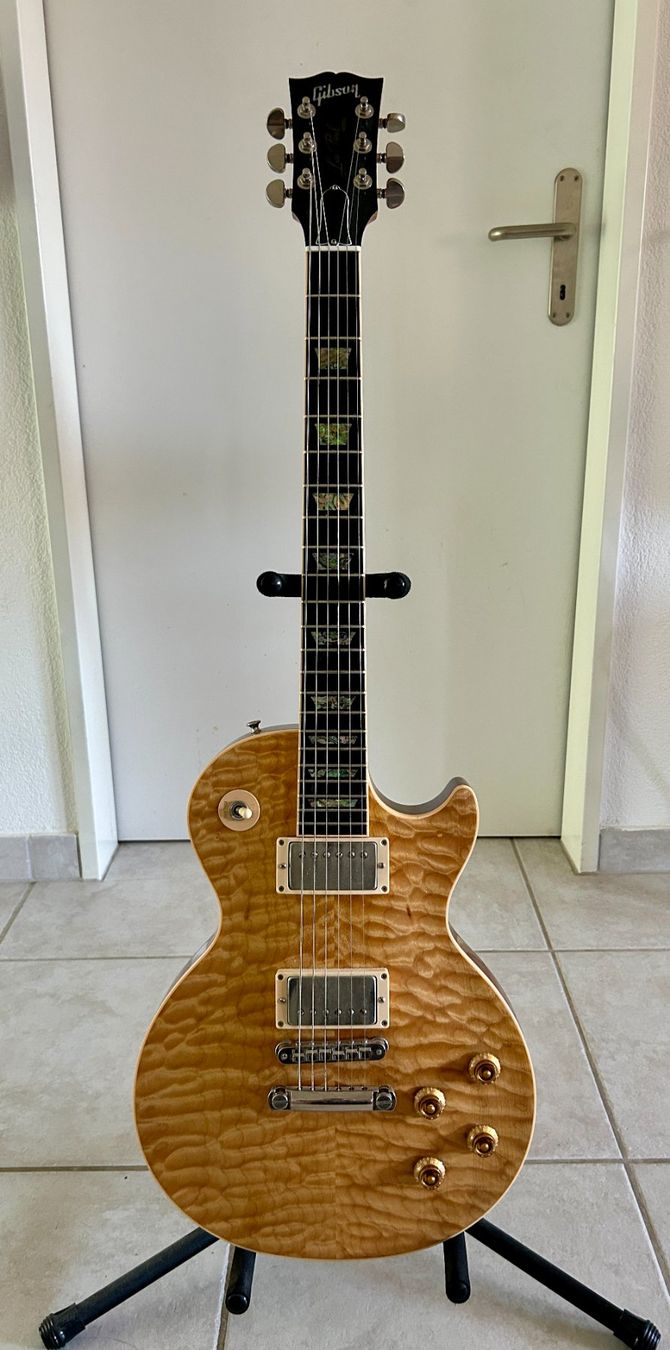 Gibson Strumenti musicali: Gibson Les Paul Elegant Custom Shop – Usato da Au ZH venduto da rmladenov