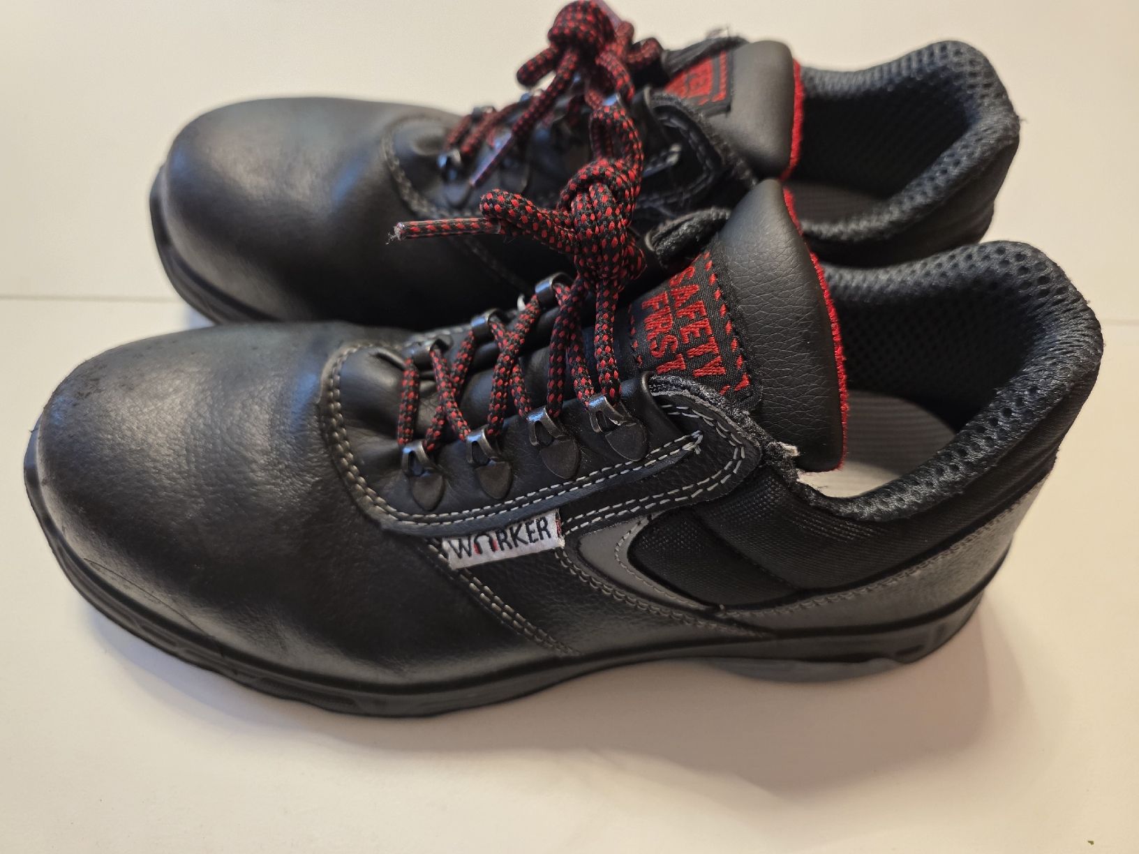 Scarpe da uomo: Arbeitsschuhe S3 von Landi Gr.40 – Nuovo (secondo la descrizione) da Baden venduto da blessb