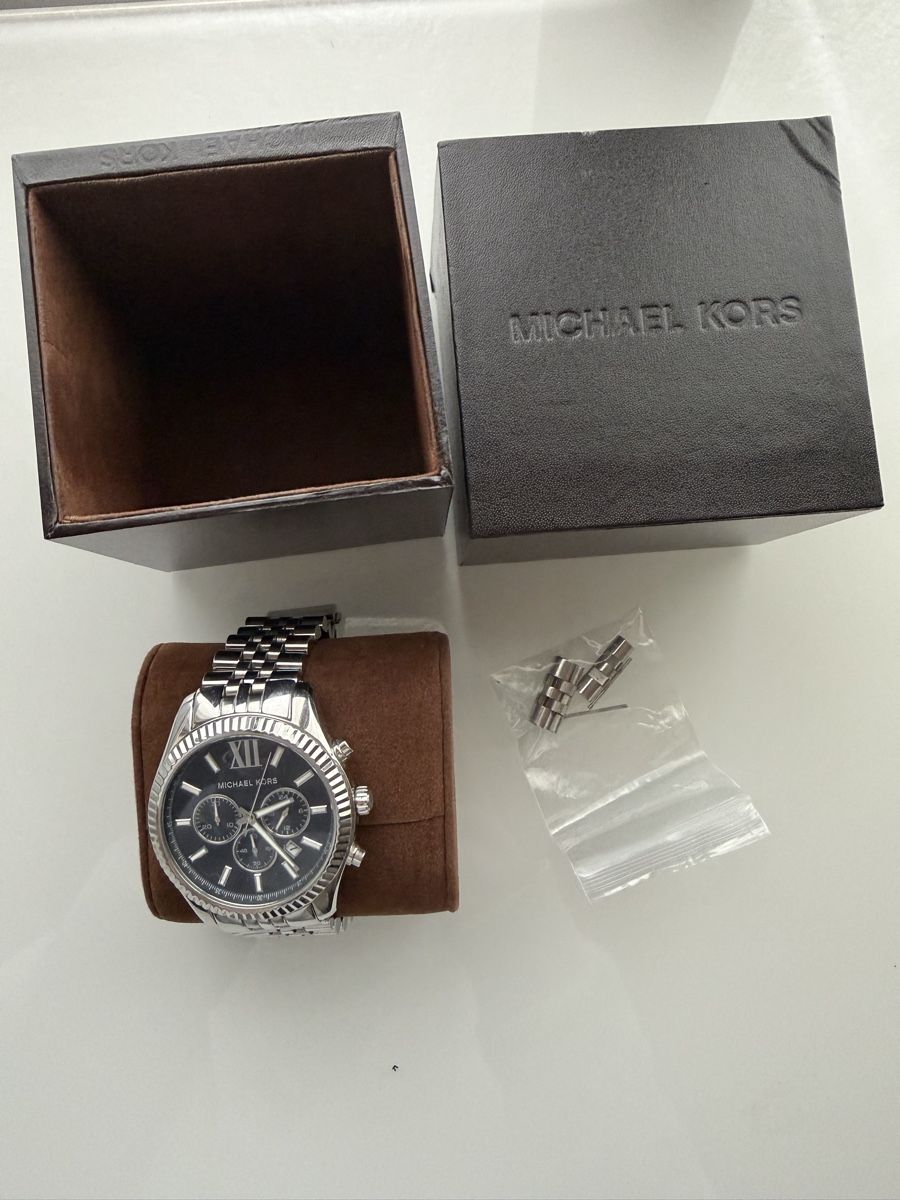 Michael Kors Uhren: Michael Kors Uhr Silber  – Gebraucht aus Kirchberg BE von lea_kb6y 2