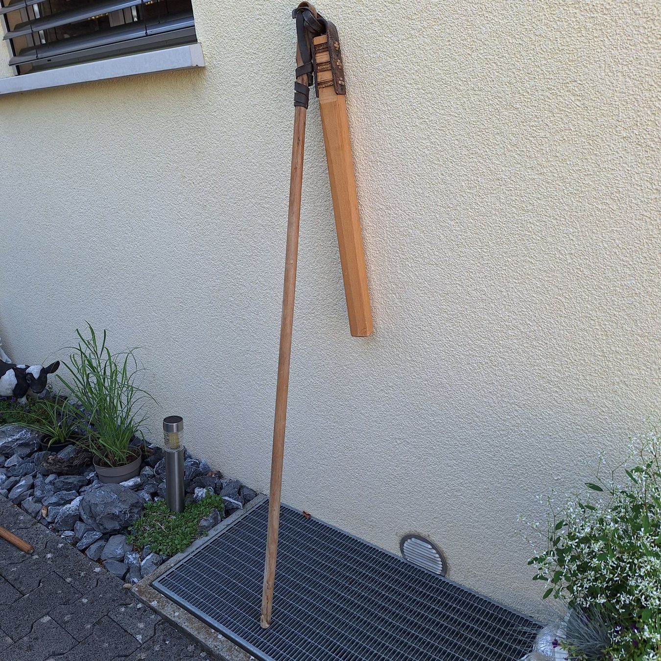 Tous les outils: Antiker Dreschflegel – D'occasion à Schöftland par casalti