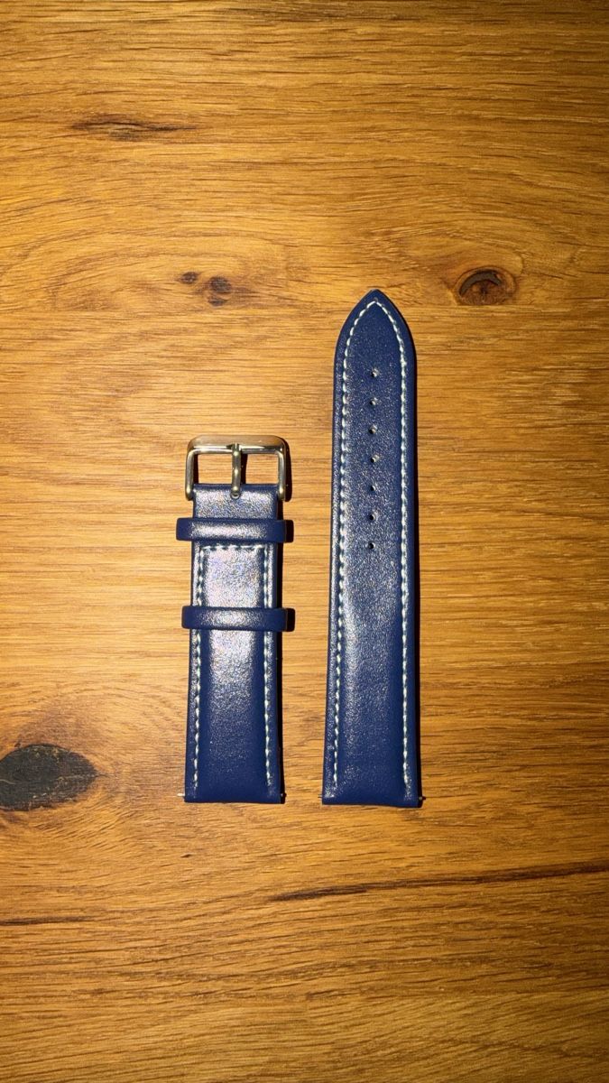 Bracciali & Braccialetti: Bracelet montre cuir bleu 22mm – Nuovo (secondo la descrizione) da Grimisuat venduto da MrAMG6.3