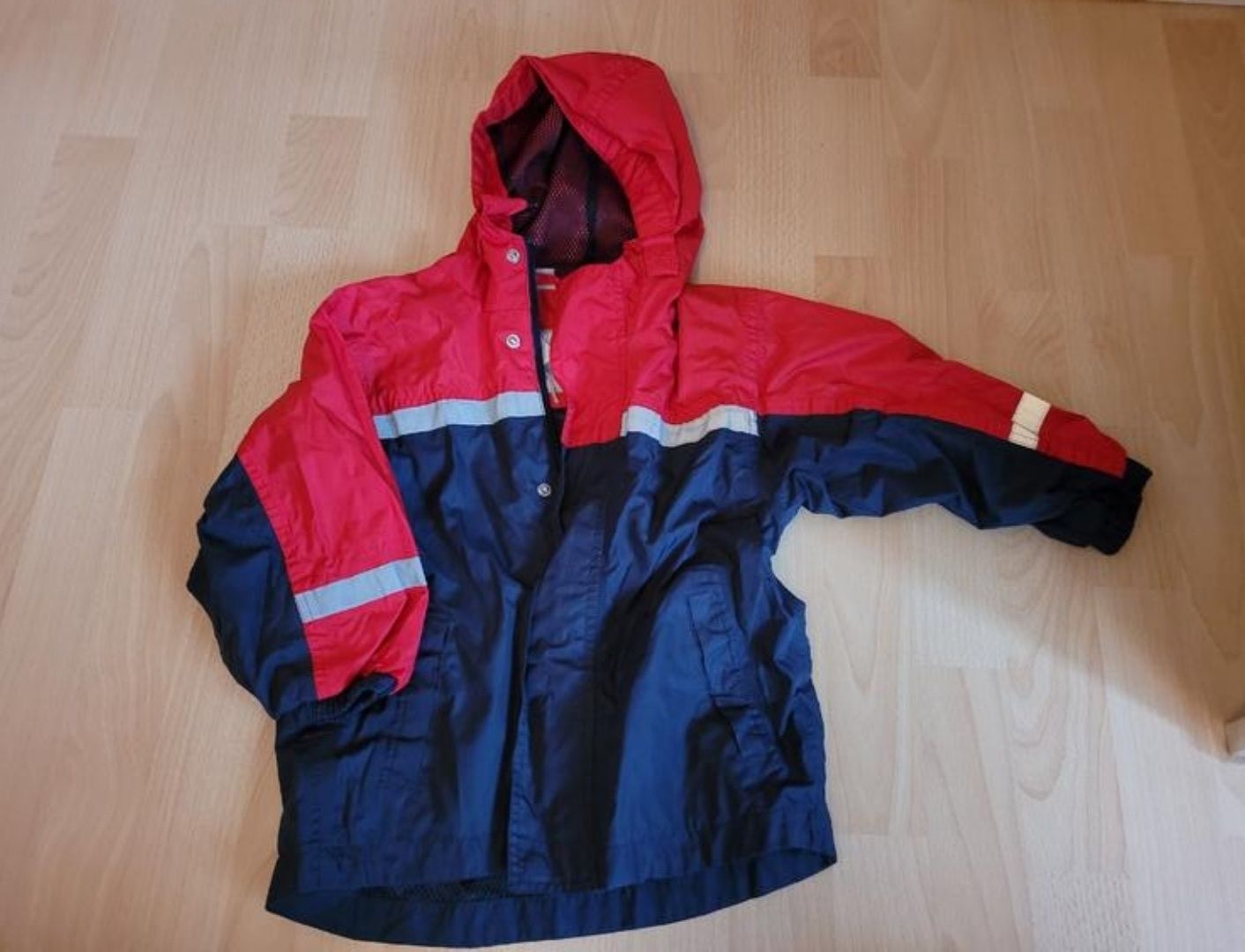 Jacken & Mäntel: Windjacke gr. 98 – Gebraucht aus Inwil von Flower2325