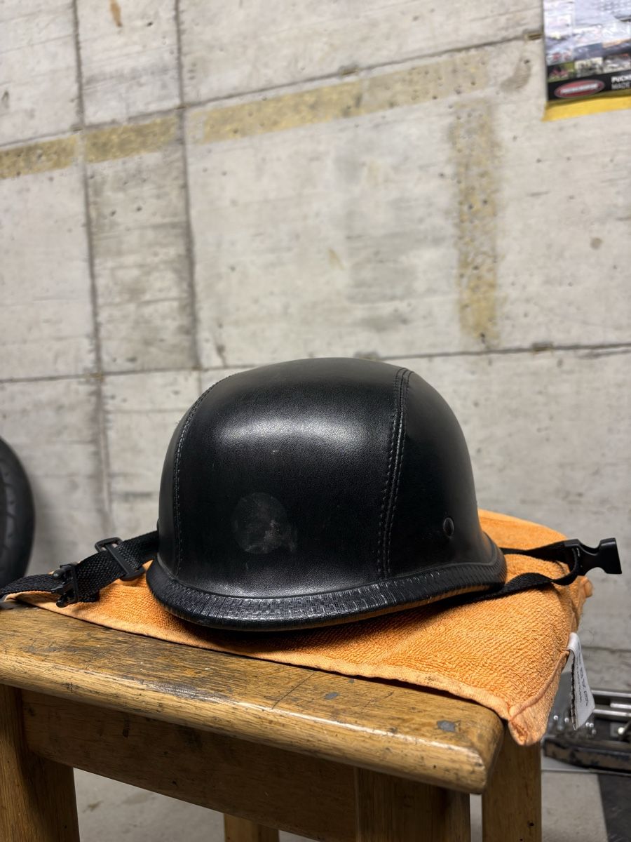 Caschi & visiere: Töfflihelm – Usato da Wattwil venduto da Emil. 2