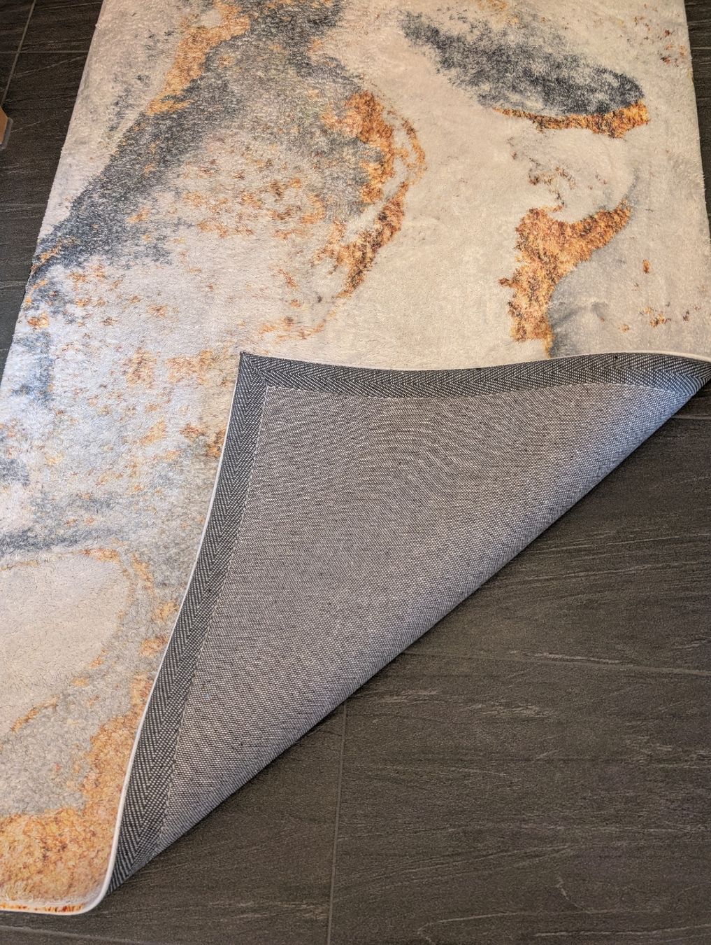 Tapis: Teppich – D'occasion à Adelboden par Markusandra 2