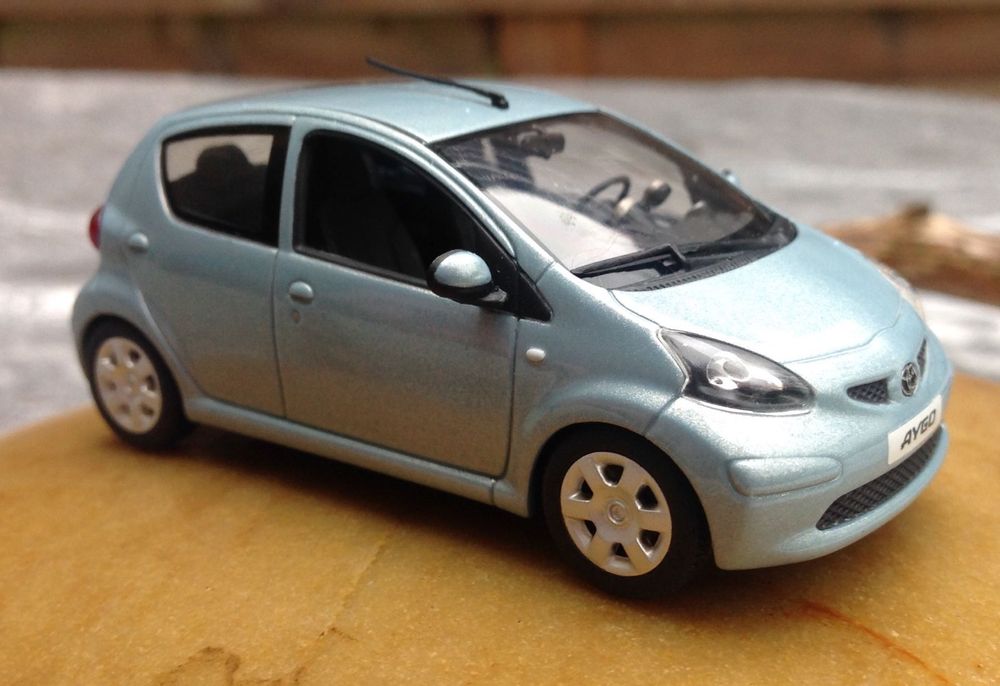 Toyota cheap aygo miniature