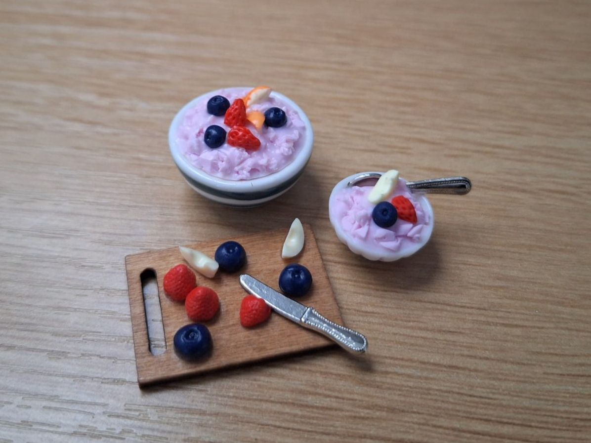 Case e mobili per bambole: Birchermüesli Set, Handgemacht – Nuovo (secondo la descrizione) da Zürich venduto da HandmadeTinyFood