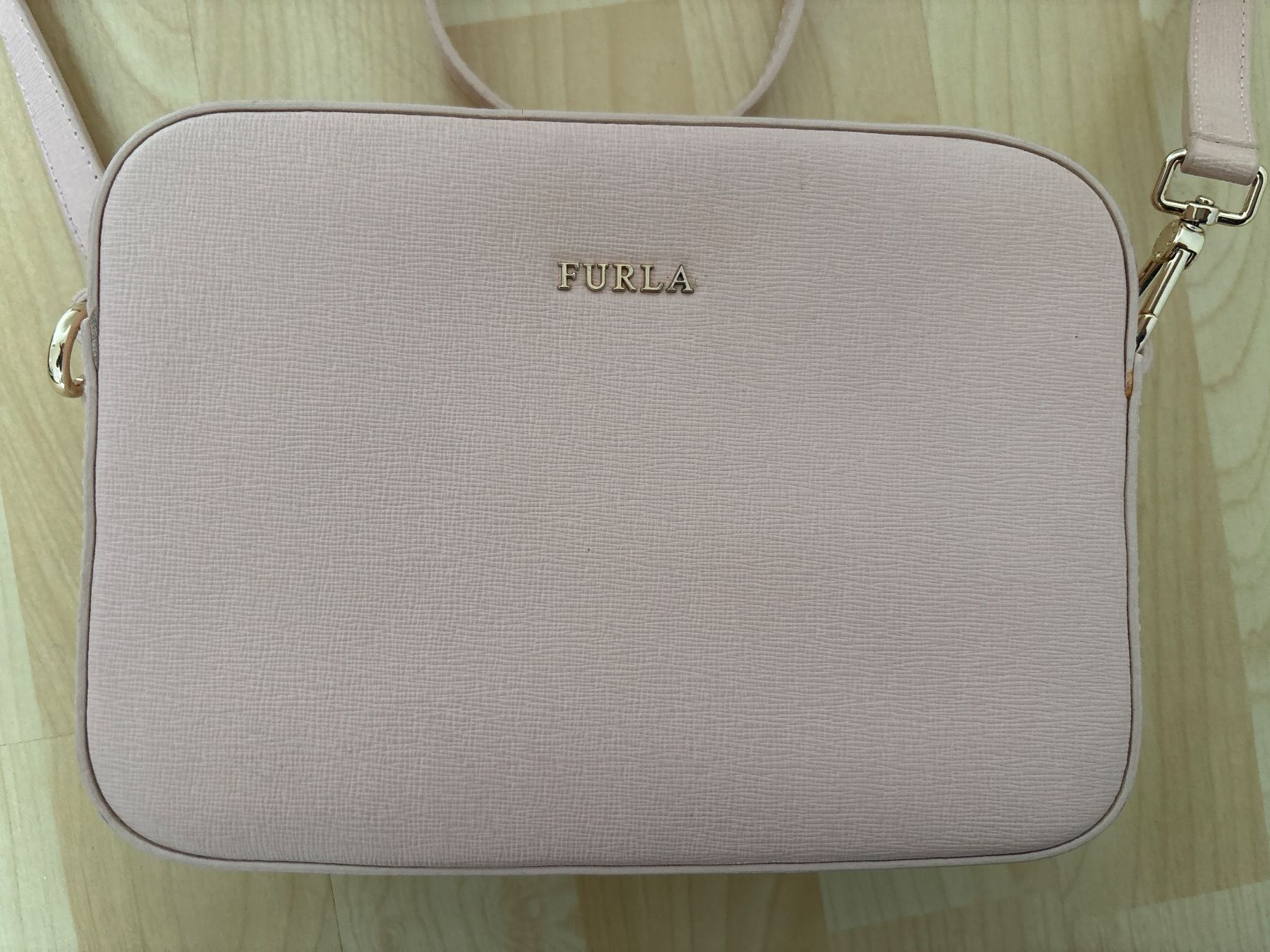 Borse da donna: Tasche Furla – Usato da Büren an der Aare venduto da schlenker66 1
