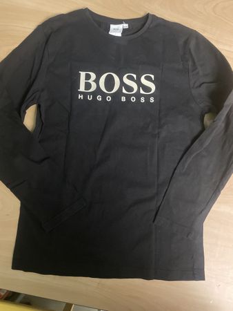 Neues schwarzes Hugo Boss Shirt Gr.152