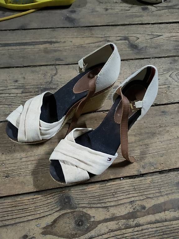 Scarpe da donna: Tommy Hilfiger Damenschuhe – Usato da Schlattingen venduto da armeFrau
