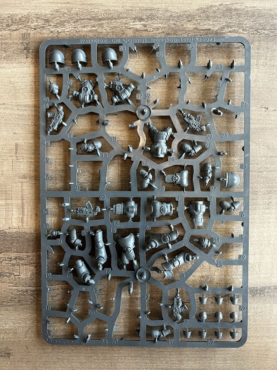 Giochi: Warhammer 40k/Horus Heresy Gussrahmen/Bits Set 1 – Usato da Läufelfingen venduto da stephiesheena 1