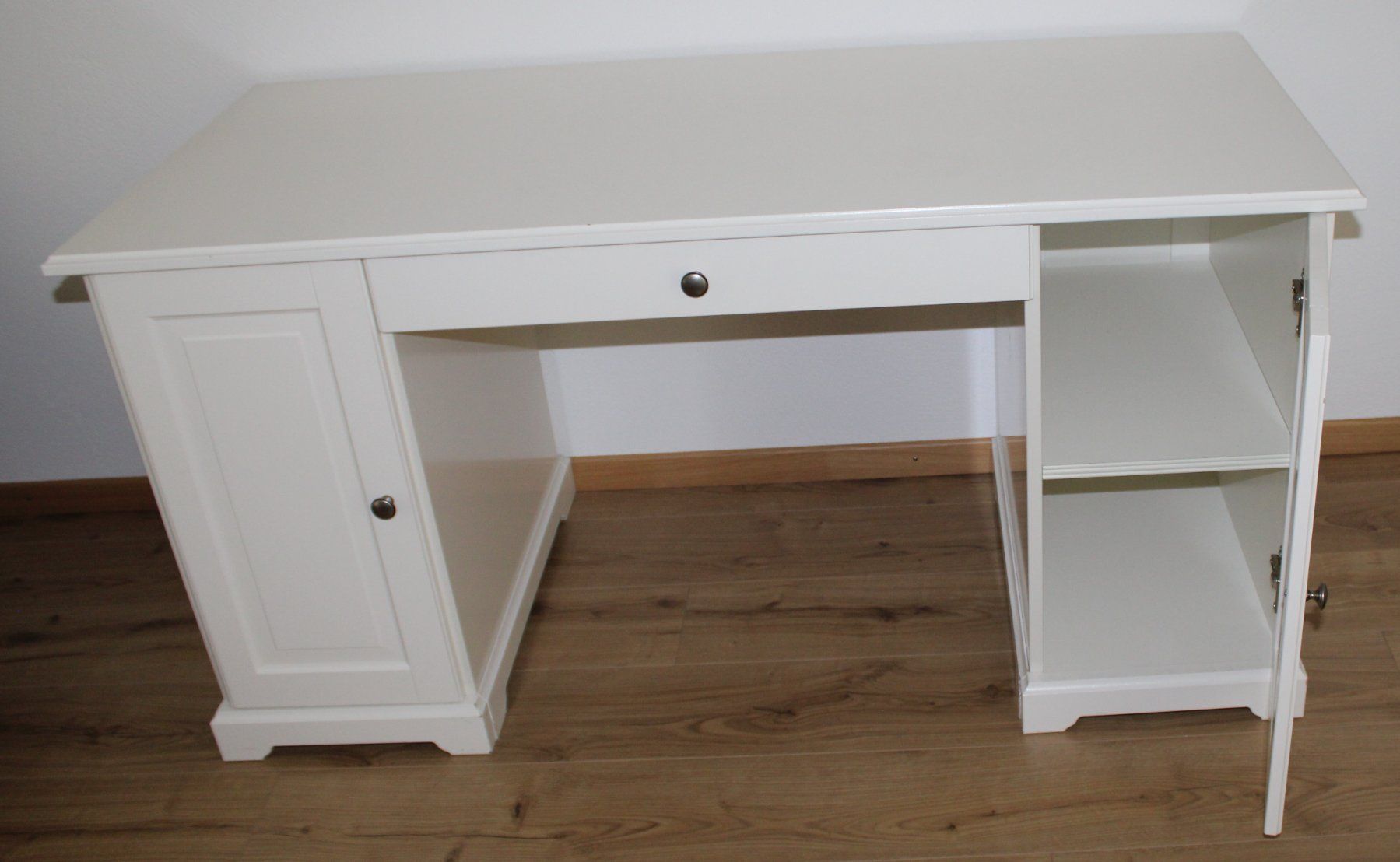 Ikea Scrivanie: Schreibtisch (SH) – Usato da Schaan venduto da antikes_und_kurioses 1