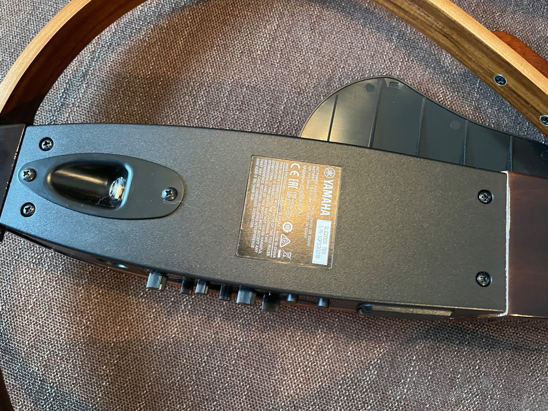 Yamaha Musikinstrumente: Yamaha Silent SLG200S TBS – Gebraucht aus Dübendorf von Fath 4