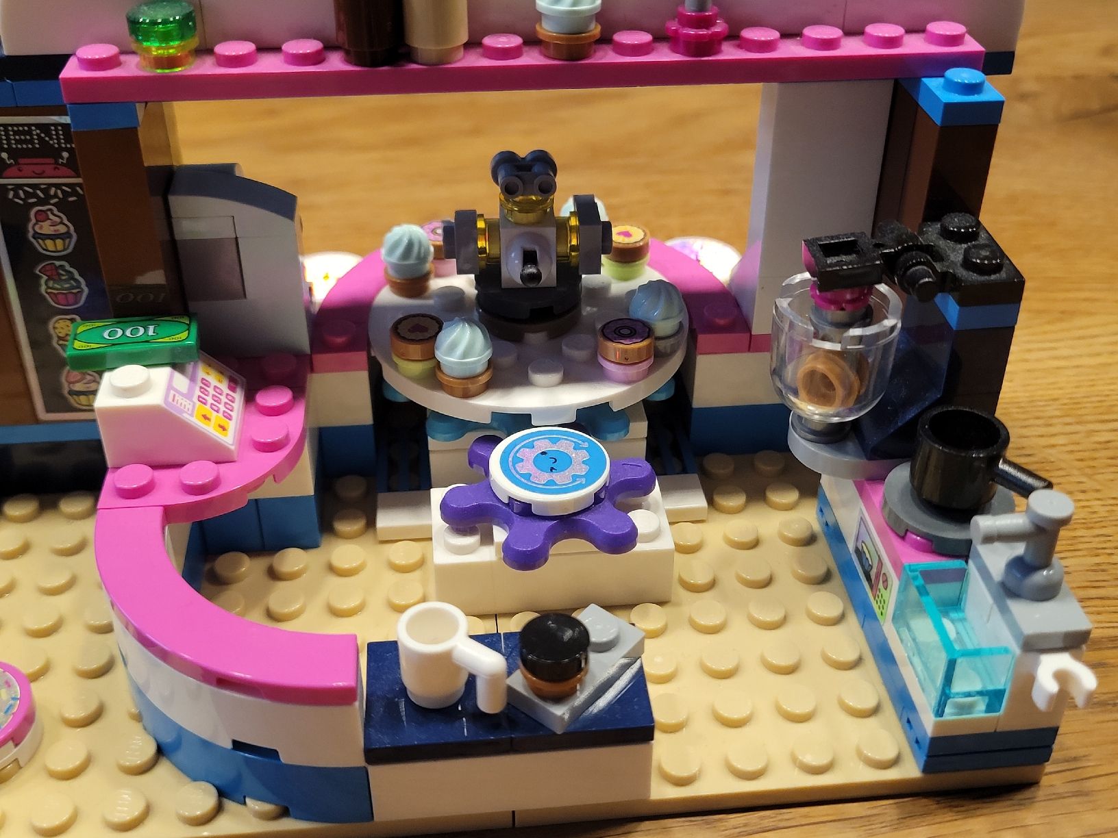 Lego Kit di costruzioni: Lego Friends 41366: Olivias Cupcake-Café – Usato da Oberhasli venduto da Chrisch1 5