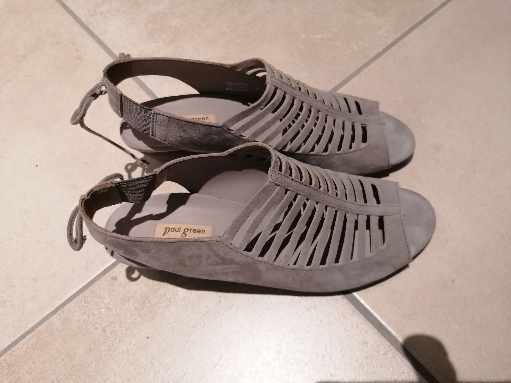 Paul Green Scarpe da donna: Sandales Paul Green en daim gris – Nuovo (secondo la descrizione) da Marly venduto da FabienneVrs