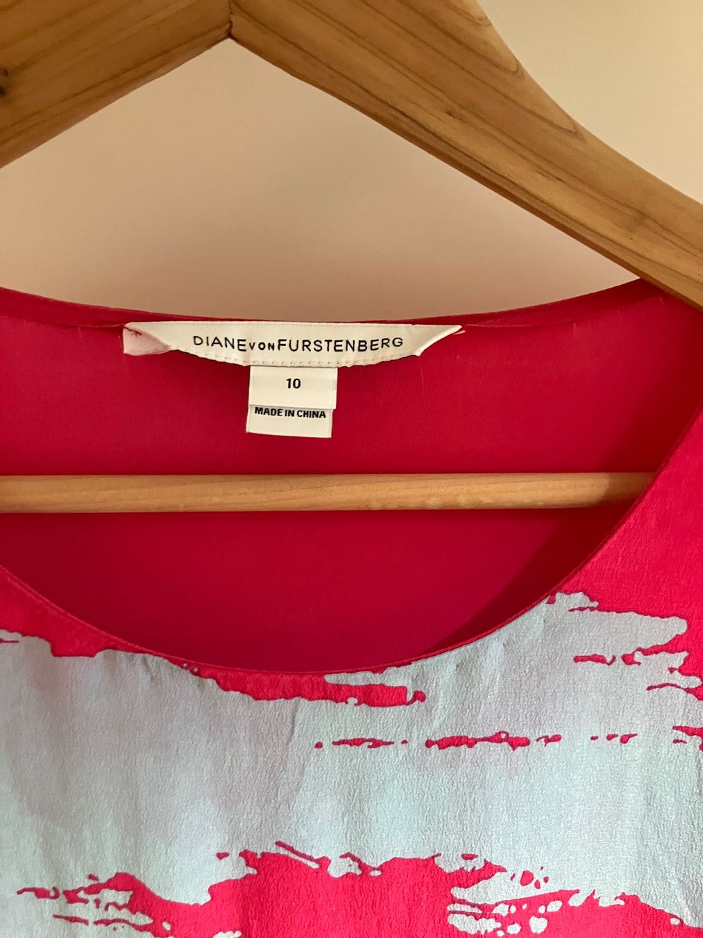 Diane von Furstenberg Blusen: Diane von Furstenberg Bluse aus Seide – Gebraucht aus Zürich von hernen 1