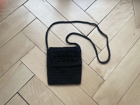 Gehäkeltes Täschli / Umhängetasche, schwarz, Sommer-Look