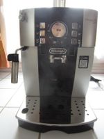 KAFFEEM. DE LONGHI, 1 JAHR ALT, NP FR. 3000.-, AB NUR 300.-